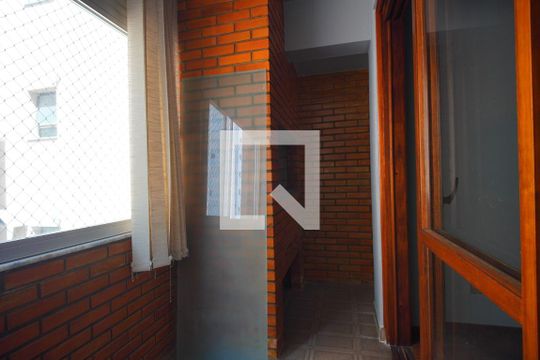 Varanda de apartamento à venda com 3 quartos, 100m² em Petrópolis, Porto Alegre