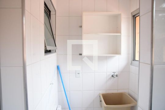 Área de Serviço de casa de condomínio para alugar com 2 quartos, 50m² em Jardim Torino, Cotia