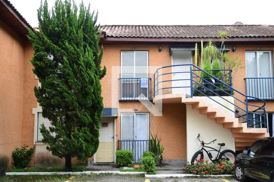 Fachada de casa de condomínio para alugar com 2 quartos, 50m² em Jardim Torino, Cotia