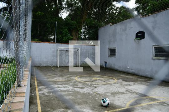 Quadra Esportiva de casa de condomínio para alugar com 2 quartos, 50m² em Jardim Torino, Cotia