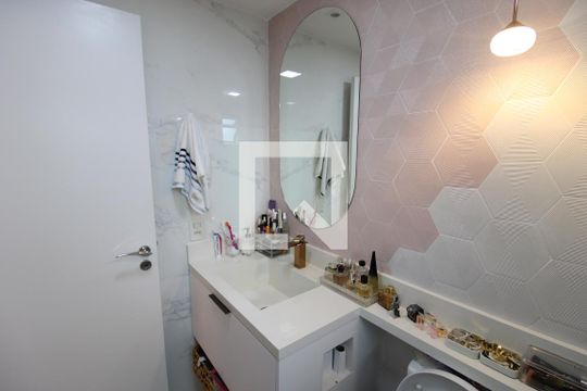 Suite 1 - Banheiro de apartamento à venda com 3 quartos, 108m² em Santa Teresinha, São Paulo