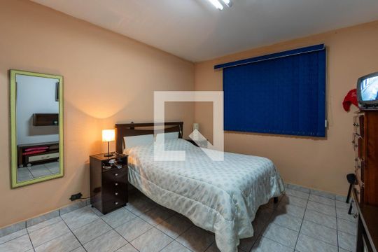 Quarto 1 de casa para alugar com 2 quartos, 532m² em Vila Santa Clara, São Paulo
