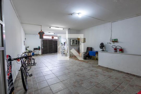 Área comum de casa para alugar com 2 quartos, 532m² em Vila Santa Clara, São Paulo