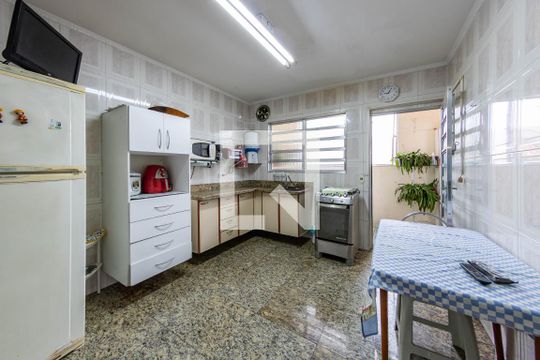 Cozinha de casa para alugar com 2 quartos, 532m² em Vila Santa Clara, São Paulo