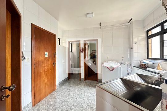 Área de Serviço de apartamento à venda com 4 quartos, 210m² em Funcionários, Belo Horizonte