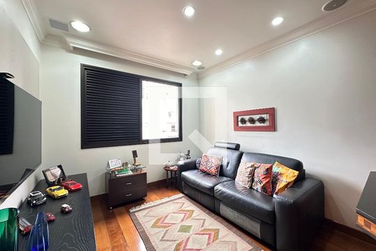 Quarto 1 de apartamento à venda com 4 quartos, 210m² em Funcionários, Belo Horizonte