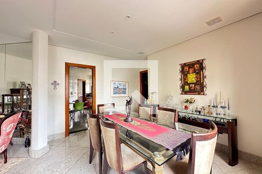 Sala de apartamento à venda com 4 quartos, 210m² em Funcionários, Belo Horizonte