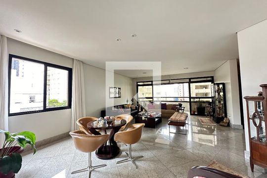 Sala de apartamento à venda com 4 quartos, 210m² em Funcionários, Belo Horizonte