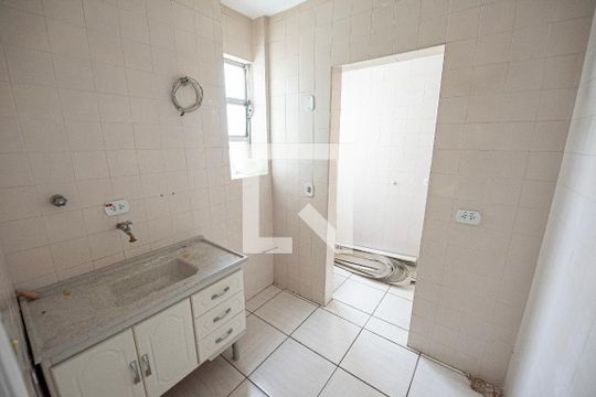 Cozinha de apartamento para alugar com 1 quarto, 60m² em Centro, Taubaté