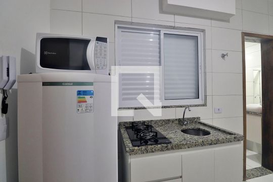 Cozinha de kitnet/studio para alugar com 1 quarto, 15m² em Vila Sao Pedro, Santo André