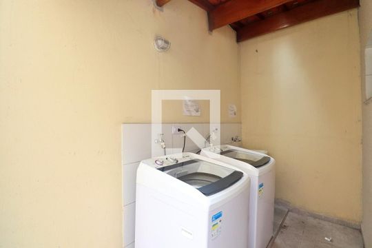 Lavanderia de kitnet/studio para alugar com 1 quarto, 15m² em Vila Sao Pedro, Santo André