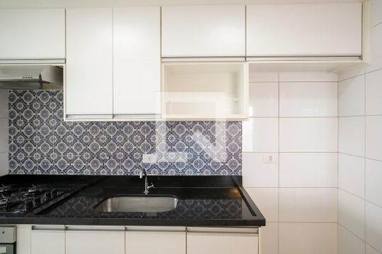 Cozinha de apartamento para alugar com 2 quartos, 48m² em Santa Maria, São Caetano do Sul