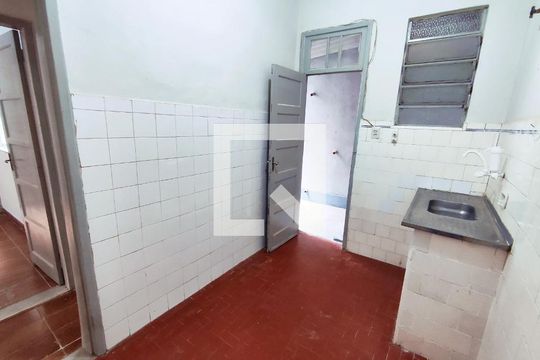 Cozinha de casa para alugar com 2 quartos, 60m² em Quintino Bocaiuva, Rio de Janeiro