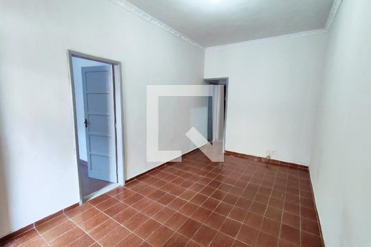 Sala de casa para alugar com 2 quartos, 60m² em Quintino Bocaiuva, Rio de Janeiro