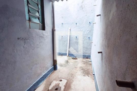Quintal de casa para alugar com 2 quartos, 60m² em Quintino Bocaiuva, Rio de Janeiro