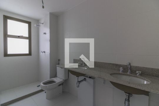 Suíte 1 - Banheiro de apartamento à venda com 4 quartos, 153m² em Barra da Tijuca, Rio de Janeiro