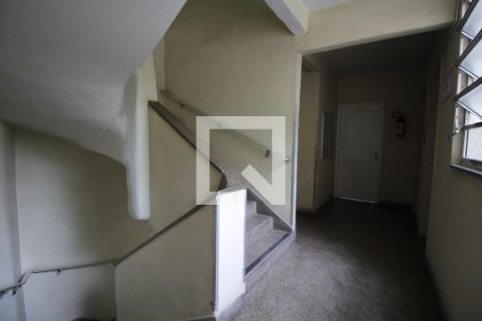 Corredor de apartamento para alugar com 1 quarto, 29m² em Liberdade, São Paulo