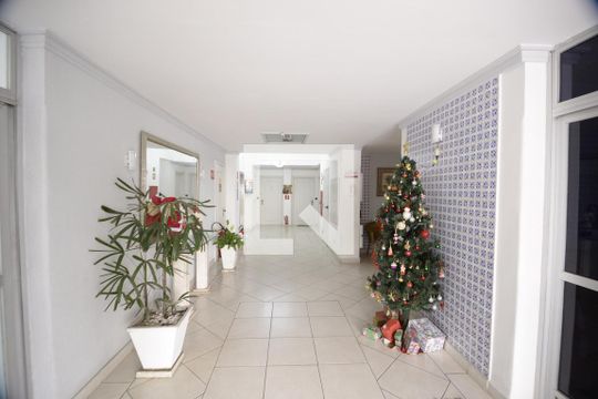 Hall de Entrada de apartamento à venda com 3 quartos, 120m² em Vila Mariana, São Paulo