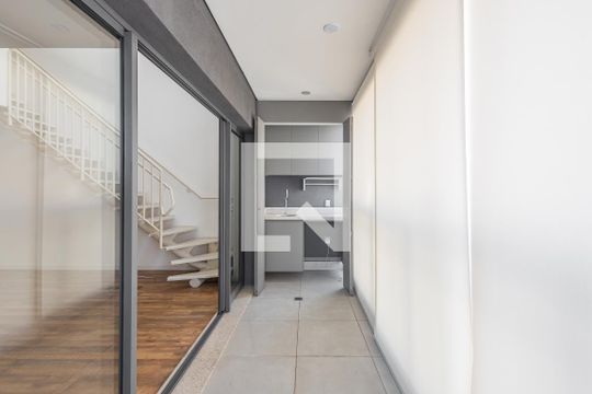 Varanda 1 de apartamento para alugar com 2 quartos, 120m² em Sumarezinho, São Paulo