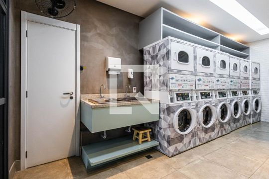 Lavanderia de apartamento para alugar com 2 quartos, 120m² em Sumarezinho, São Paulo