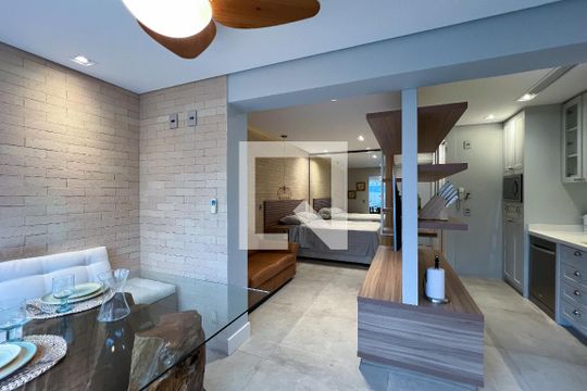 Varanda de apartamento à venda com 1 quarto, 37m² em Indianópolis, São Paulo