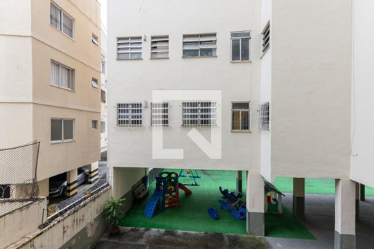 Vista de apartamento à venda com 2 quartos, 60m² em Grajau, Rio de Janeiro