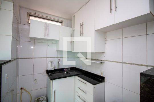 Cozinha de apartamento para alugar com 2 quartos, 70m² em Brás de Pina, Rio de Janeiro
