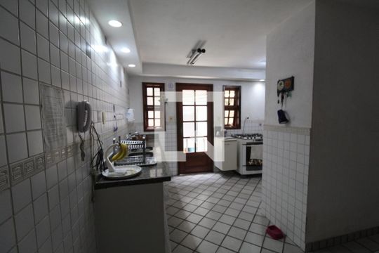Cozinha de casa à venda com 4 quartos, 493m² em Jacarepaguá, Rio de Janeiro