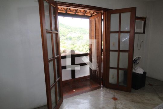 Suíte 1 - Segundo andar de casa à venda com 4 quartos, 493m² em Jacarepaguá, Rio de Janeiro