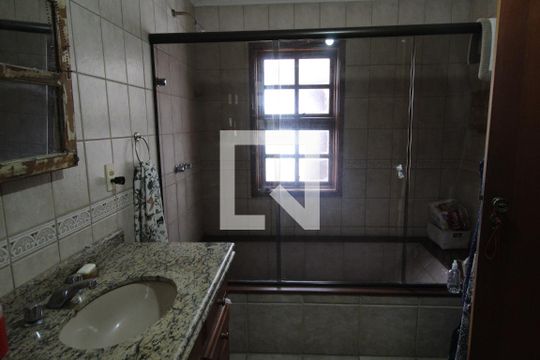 Banheiro da suíte 1 - Segundo andar de casa à venda com 4 quartos, 493m² em Jacarepaguá, Rio de Janeiro