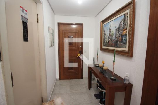 Hall de entrada de apartamento à venda com 4 quartos, 280m² em Farroupilha, Porto Alegre