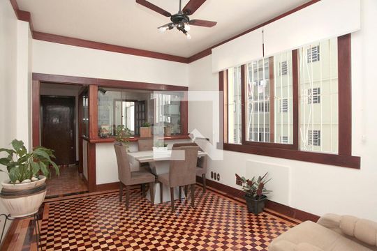 Sala de apartamento à venda com 2 quartos, 110m² em Centro Histórico, Porto Alegre