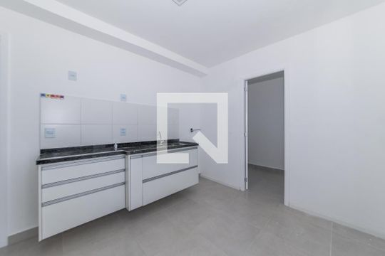 Sala - Cozinha Integrada de apartamento para alugar com 2 quartos, 31m² em Ipiranga, São Paulo