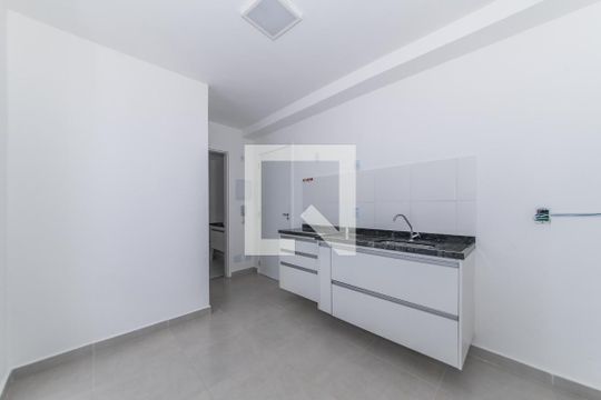 Sala - Cozinha Integrada de apartamento para alugar com 2 quartos, 31m² em Ipiranga, São Paulo