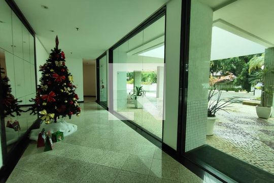 Hall de entrada de apartamento à venda com 2 quartos, 68m² em Recreio dos Bandeirantes, Rio de Janeiro