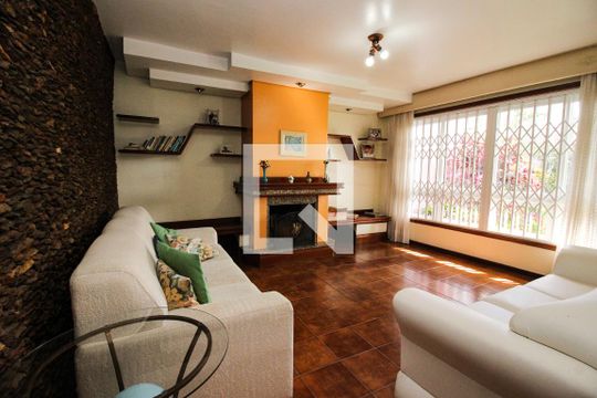 Casa à venda com 4 quartos, 248m² em Santa Tereza, Porto Alegre