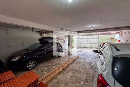 Garagem de apartamento à venda com 3 quartos, 66m² em Jardim Alvorada, Santo André