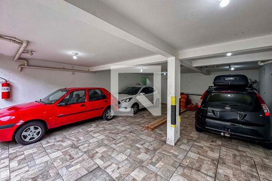 Garagem de apartamento à venda com 3 quartos, 66m² em Jardim Alvorada, Santo André