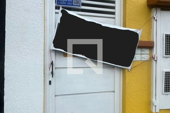Fachada de casa para alugar com 1 quarto, 45m² em Vila Isolina Mazzei, São Paulo