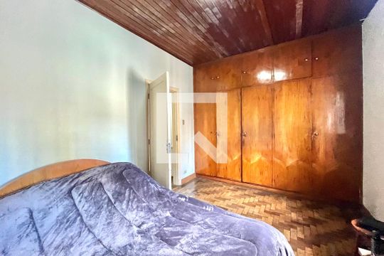 Quarto 1 de casa à venda com 3 quartos, 180m² em Vila Guarani, São Paulo
