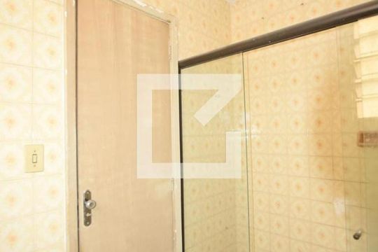 Banheiro de apartamento à venda com 3 quartos, 65m² em Pilares, Rio de Janeiro