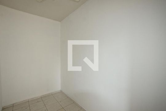 Quarto de Serviço de apartamento para alugar com 3 quartos, 65m² em Pilares, Rio de Janeiro