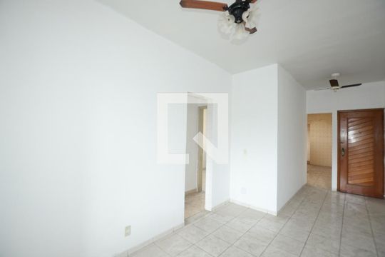Sala de apartamento à venda com 3 quartos, 65m² em Pilares, Rio de Janeiro