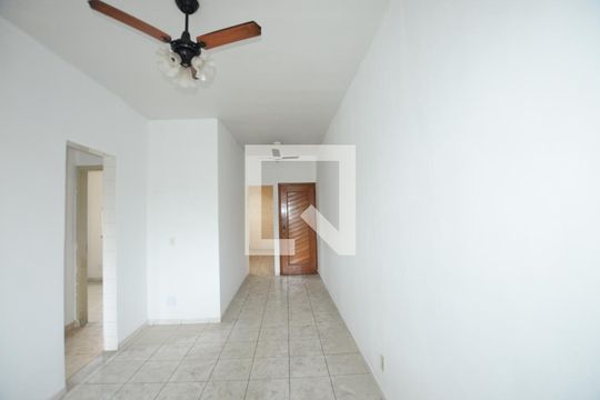 Apartamento para alugar com 3 quartos, 65m² em Pilares, Rio de Janeiro