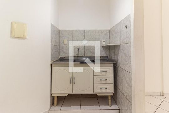 Cozinha de apartamento para alugar com 1 quarto, 49m² em Centro Histórico de São Paulo, São Paulo