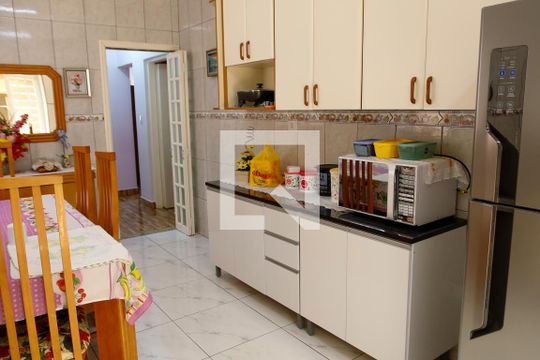 Cozinha de casa à venda com 3 quartos, 227m² em Pestana, Osasco