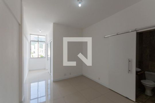 Sala de apartamento para alugar com 2 quartos, 50m² em Maracanã, Rio de Janeiro