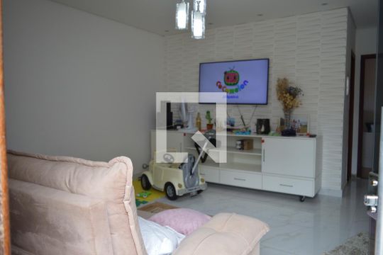 Sala de casa à venda com 2 quartos, 240m² em Tropical, Contagem