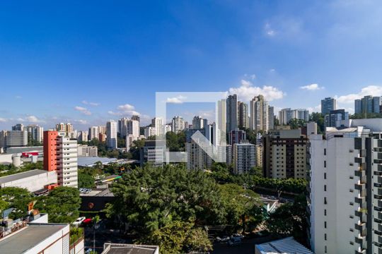 Vista do Quarto 1 de apartamento à venda com 3 quartos, 100m² em Vila Andrade, São Paulo