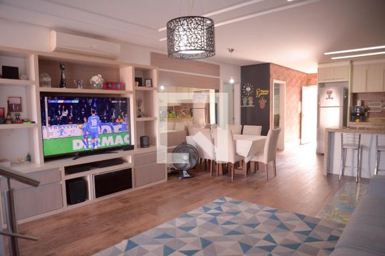 Sala de casa para alugar com 4 quartos, 240m² em Harmonia, Canoas